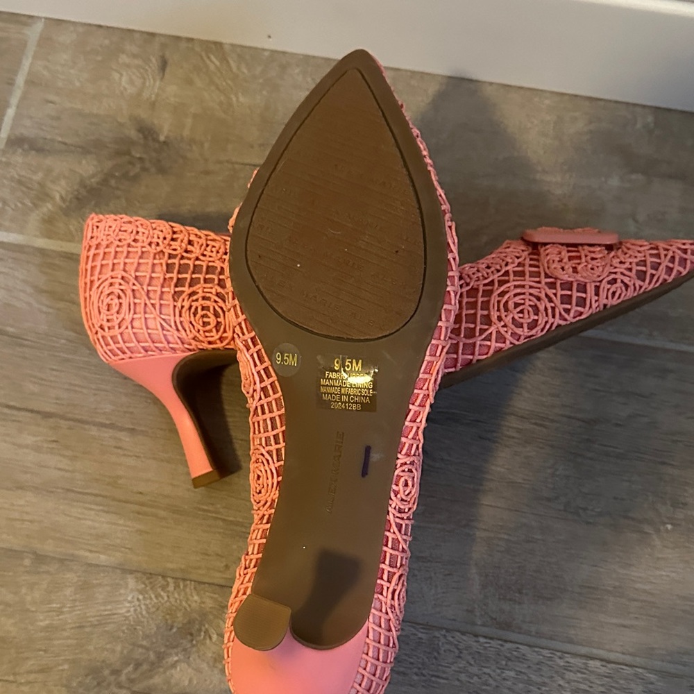 Alex Marie Coral Textured Women's Heels - Picture 7 of 8